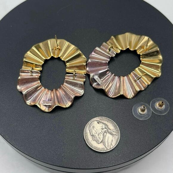 J. Crew Signed Mixed Metal Tri-Color Wavy Rippled Dangle Pierced Earrings - Picture 5 of 8